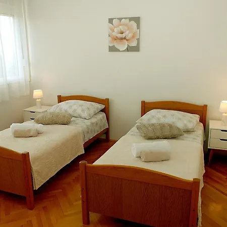 Olive Apartment *